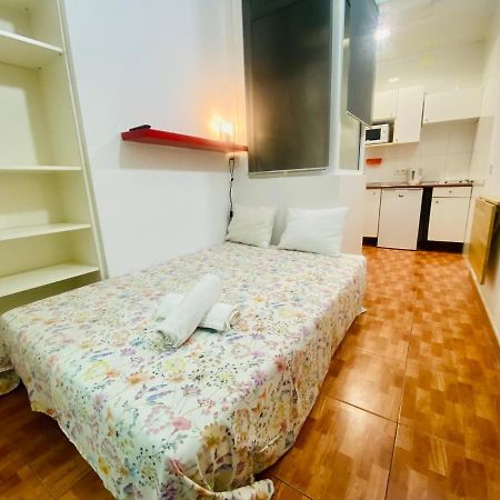 Apartamento 2.3 Apartment Barcelona Bagian luar foto